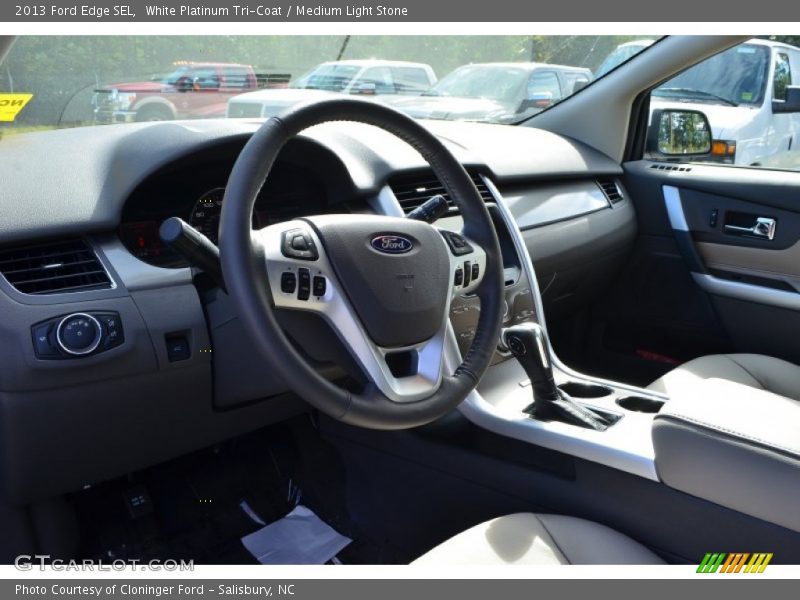 White Platinum Tri-Coat / Medium Light Stone 2013 Ford Edge SEL