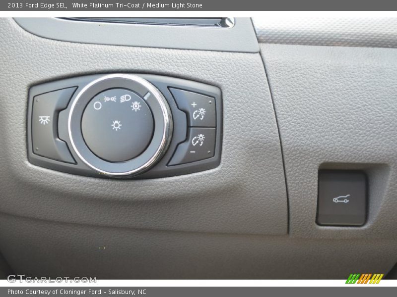 White Platinum Tri-Coat / Medium Light Stone 2013 Ford Edge SEL