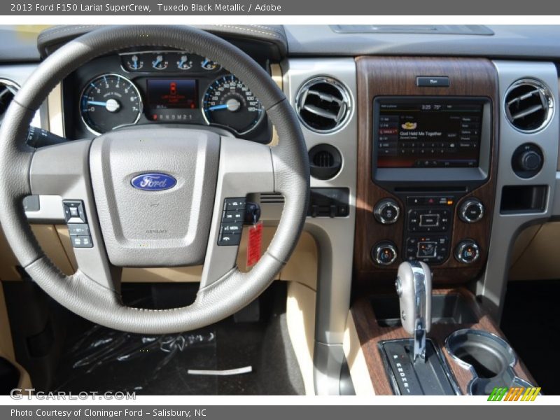 Tuxedo Black Metallic / Adobe 2013 Ford F150 Lariat SuperCrew