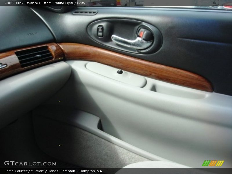 White Opal / Gray 2005 Buick LeSabre Custom