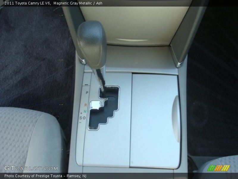 Magnetic Gray Metallic / Ash 2011 Toyota Camry LE V6