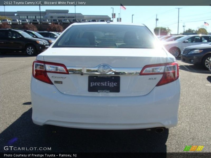 Blizzard White Pearl / Ivory 2012 Toyota Camry XLE