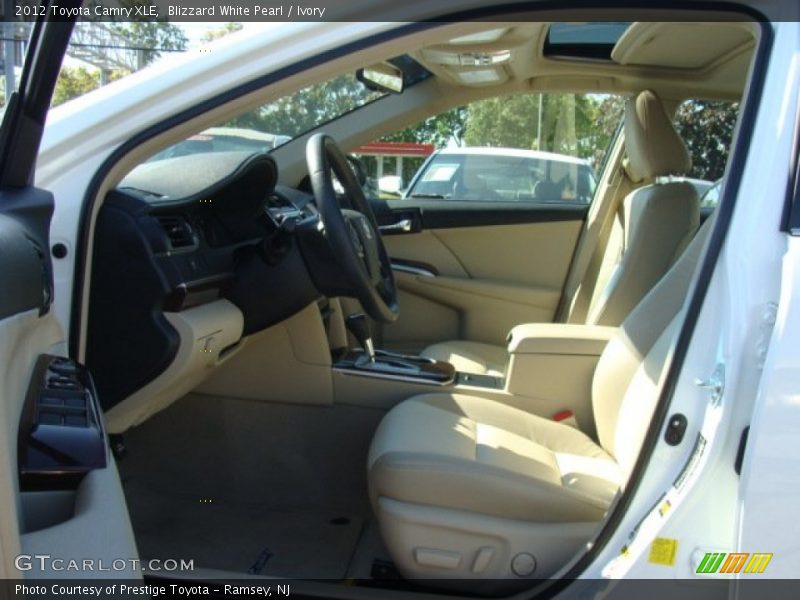 Blizzard White Pearl / Ivory 2012 Toyota Camry XLE