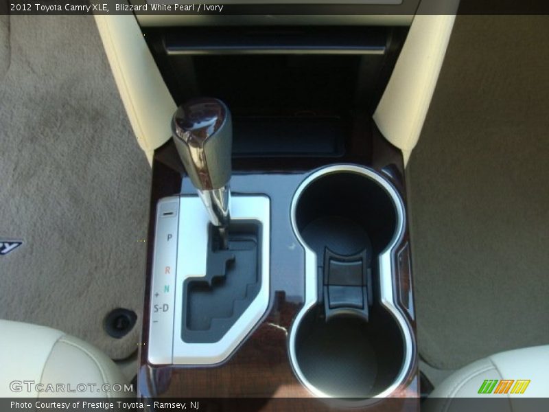 Blizzard White Pearl / Ivory 2012 Toyota Camry XLE