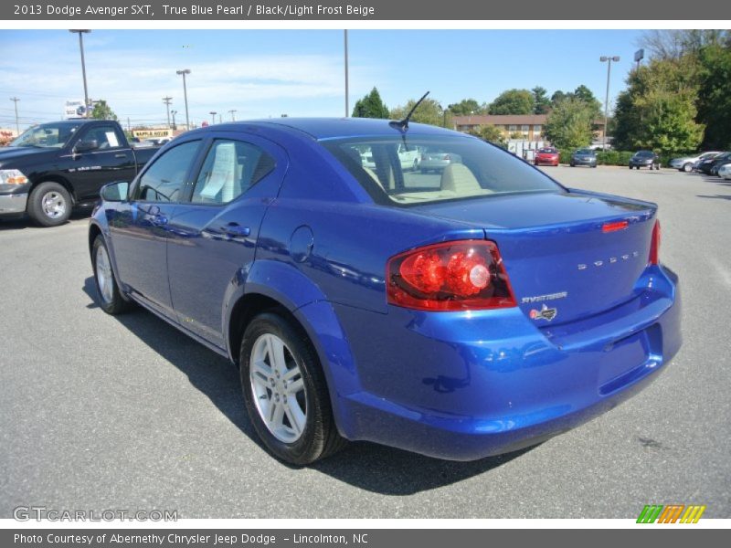 True Blue Pearl / Black/Light Frost Beige 2013 Dodge Avenger SXT