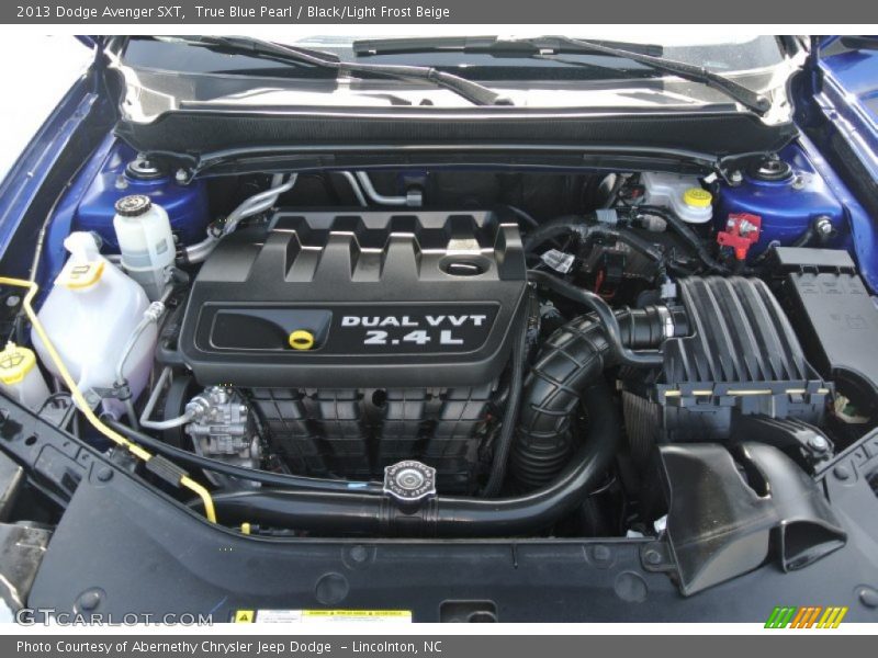True Blue Pearl / Black/Light Frost Beige 2013 Dodge Avenger SXT