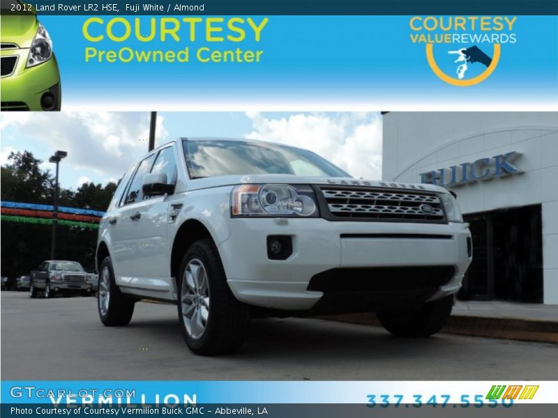 Fuji White / Almond 2012 Land Rover LR2 HSE