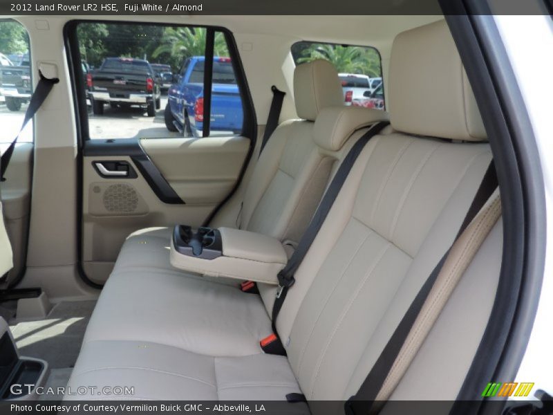 Fuji White / Almond 2012 Land Rover LR2 HSE