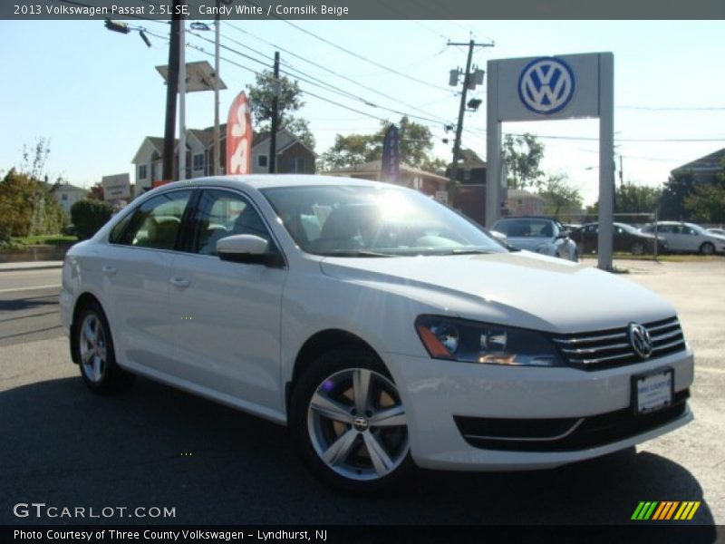Candy White / Cornsilk Beige 2013 Volkswagen Passat 2.5L SE