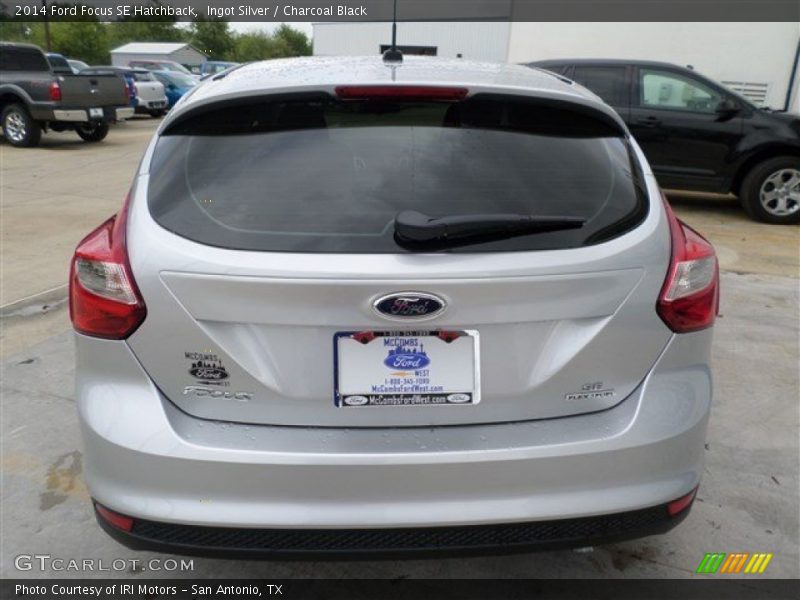 Ingot Silver / Charcoal Black 2014 Ford Focus SE Hatchback