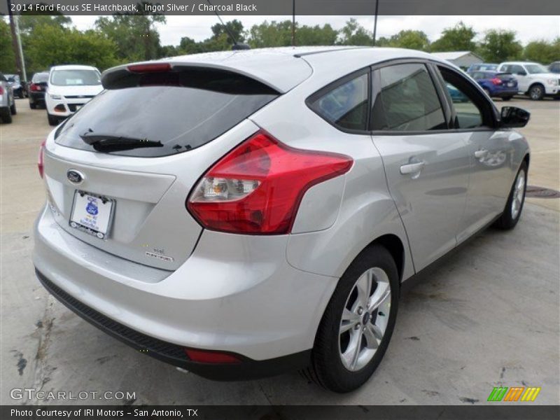Ingot Silver / Charcoal Black 2014 Ford Focus SE Hatchback
