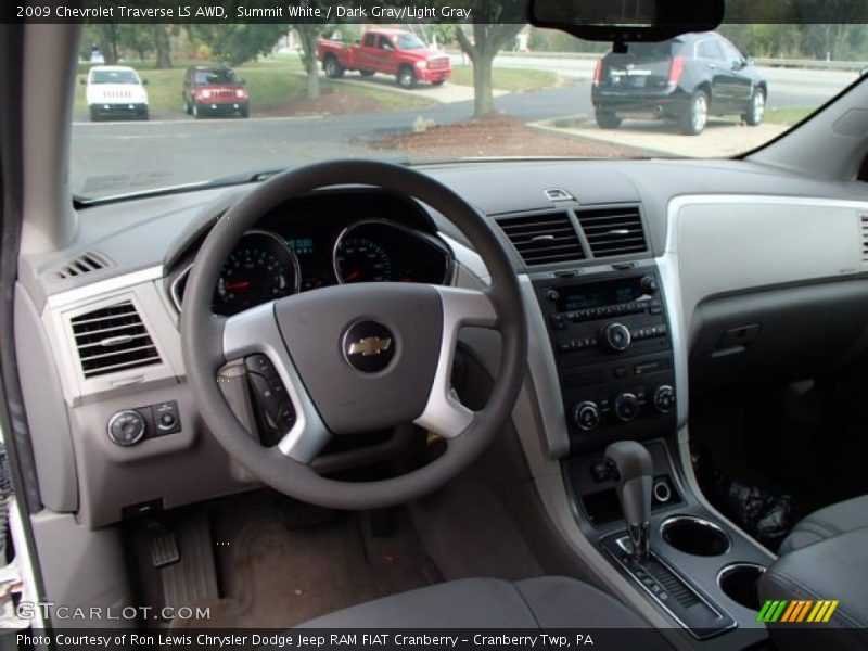 Summit White / Dark Gray/Light Gray 2009 Chevrolet Traverse LS AWD