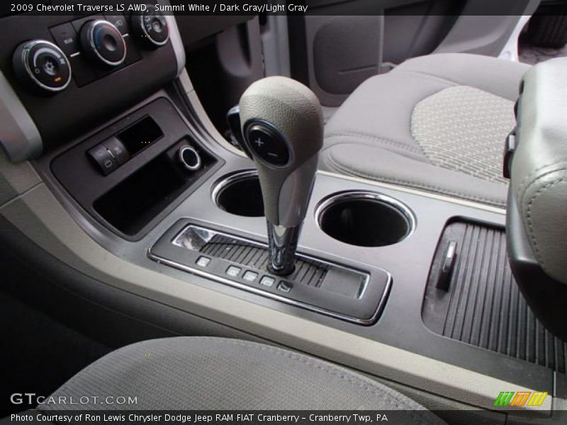 Summit White / Dark Gray/Light Gray 2009 Chevrolet Traverse LS AWD