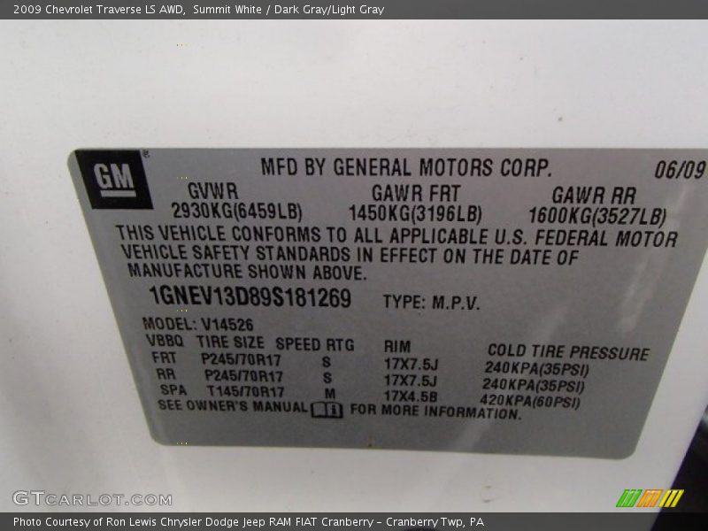 Summit White / Dark Gray/Light Gray 2009 Chevrolet Traverse LS AWD