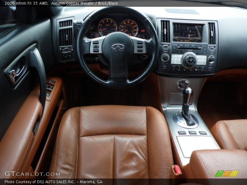 Dashboard of 2006 FX 35 AWD