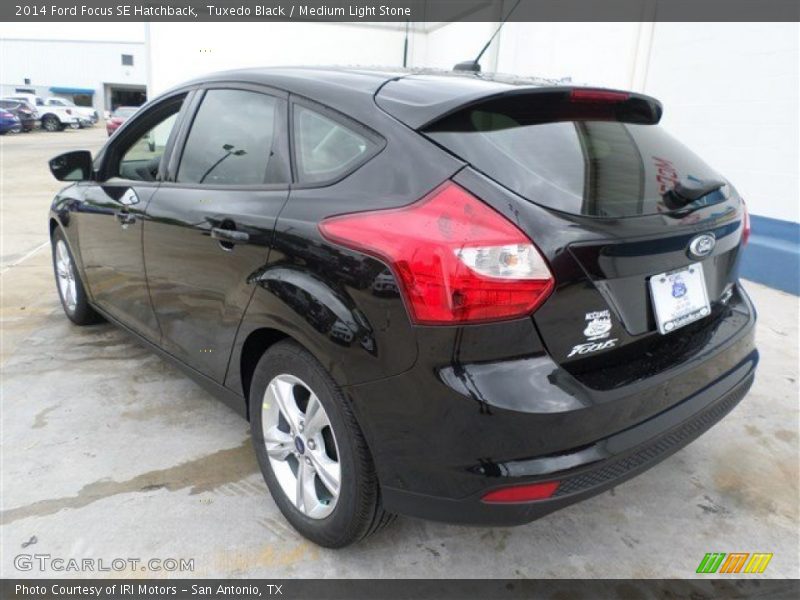 Tuxedo Black / Medium Light Stone 2014 Ford Focus SE Hatchback
