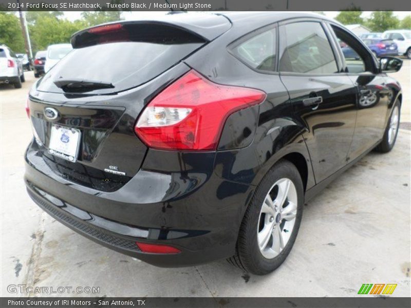 Tuxedo Black / Medium Light Stone 2014 Ford Focus SE Hatchback