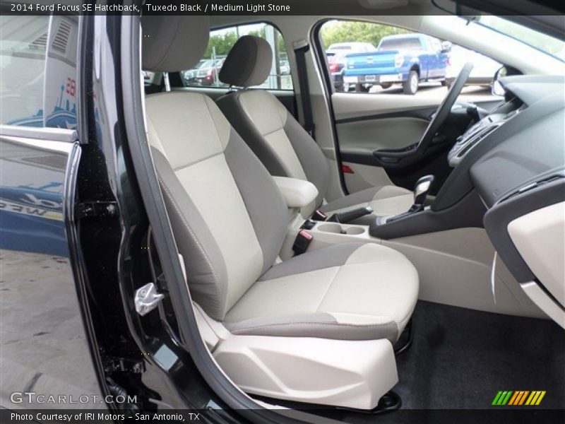 Tuxedo Black / Medium Light Stone 2014 Ford Focus SE Hatchback