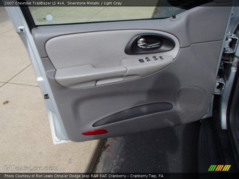 Silverstone Metallic / Light Gray 2007 Chevrolet TrailBlazer LS 4x4