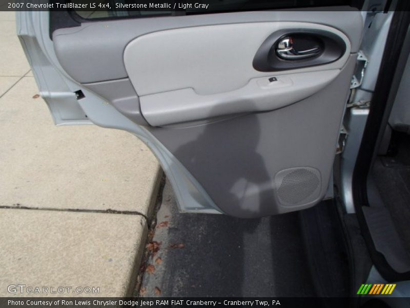 Silverstone Metallic / Light Gray 2007 Chevrolet TrailBlazer LS 4x4
