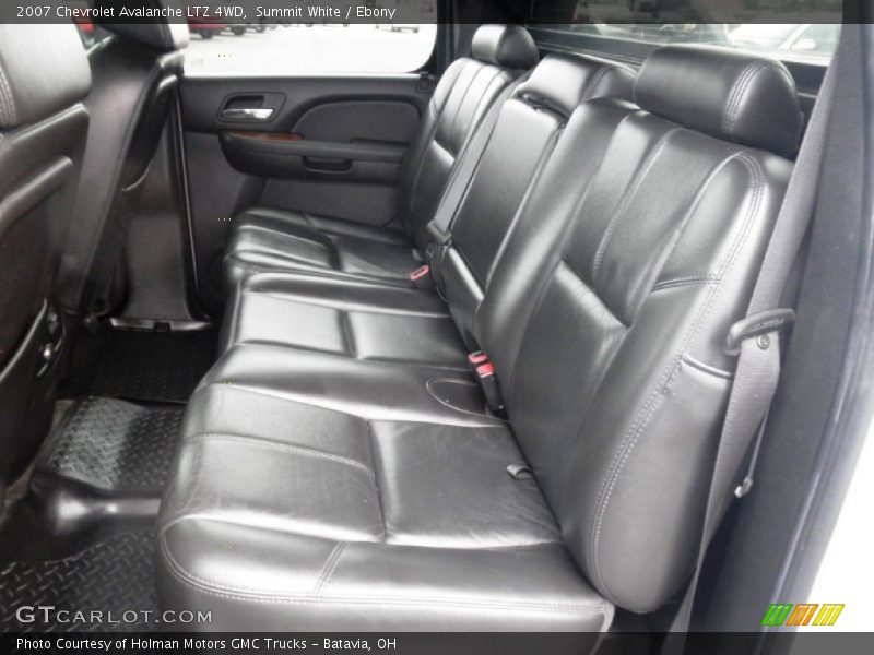 Summit White / Ebony 2007 Chevrolet Avalanche LTZ 4WD