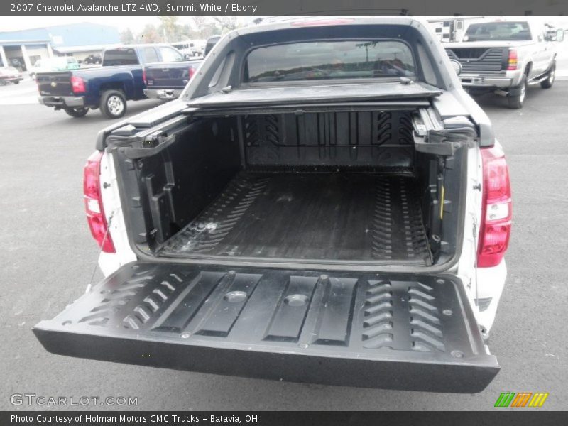 Summit White / Ebony 2007 Chevrolet Avalanche LTZ 4WD