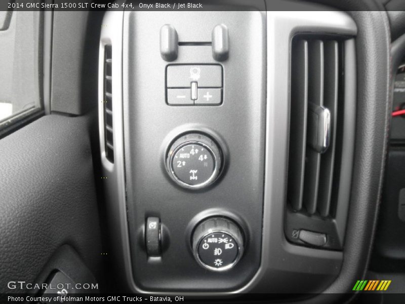 Controls of 2014 Sierra 1500 SLT Crew Cab 4x4