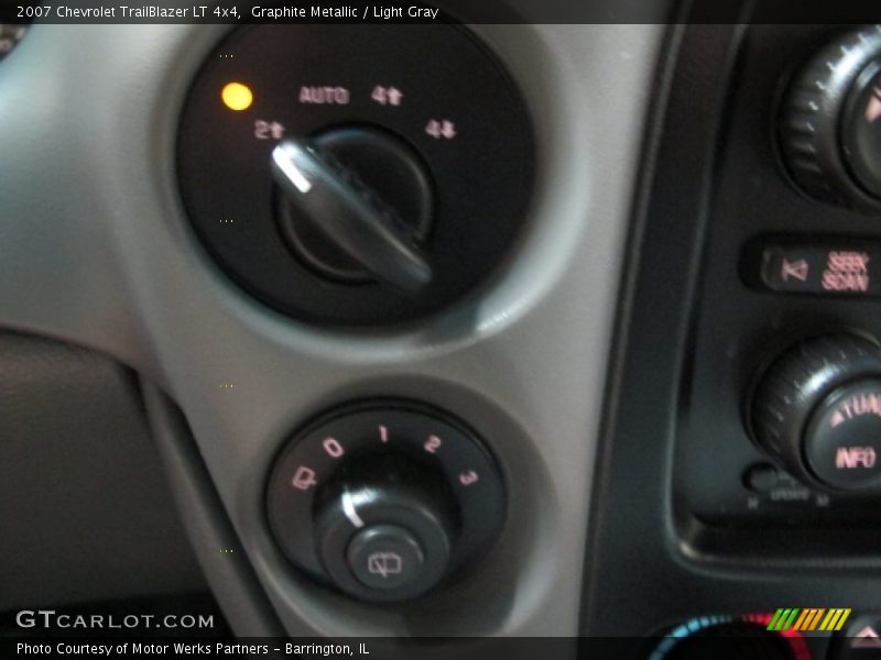 Graphite Metallic / Light Gray 2007 Chevrolet TrailBlazer LT 4x4