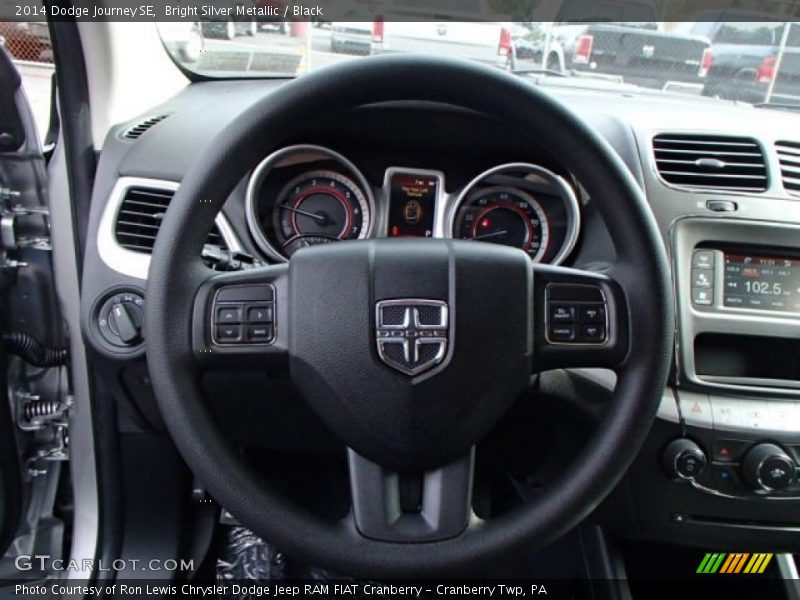Bright Silver Metallic / Black 2014 Dodge Journey SE