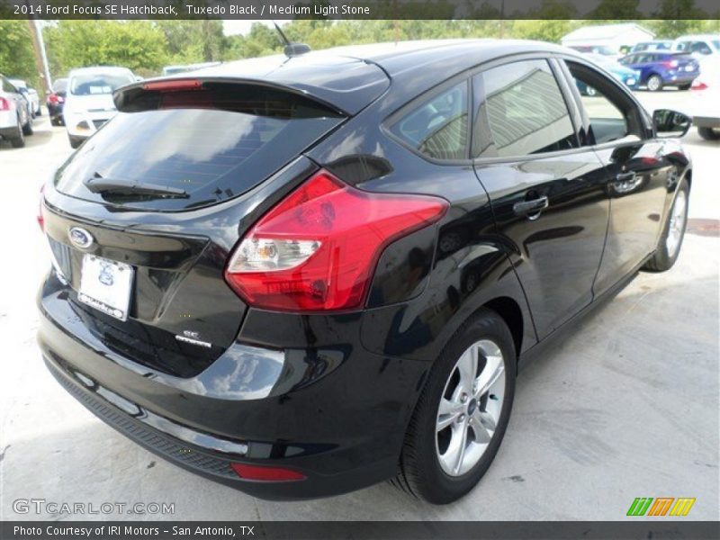Tuxedo Black / Medium Light Stone 2014 Ford Focus SE Hatchback