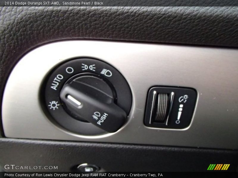 Sandstone Pearl / Black 2014 Dodge Durango SXT AWD