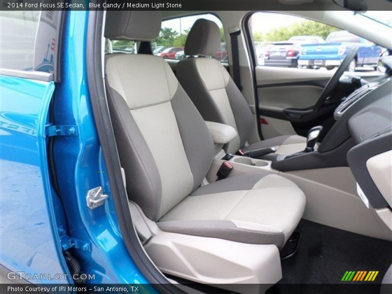 Blue Candy / Medium Light Stone 2014 Ford Focus SE Sedan