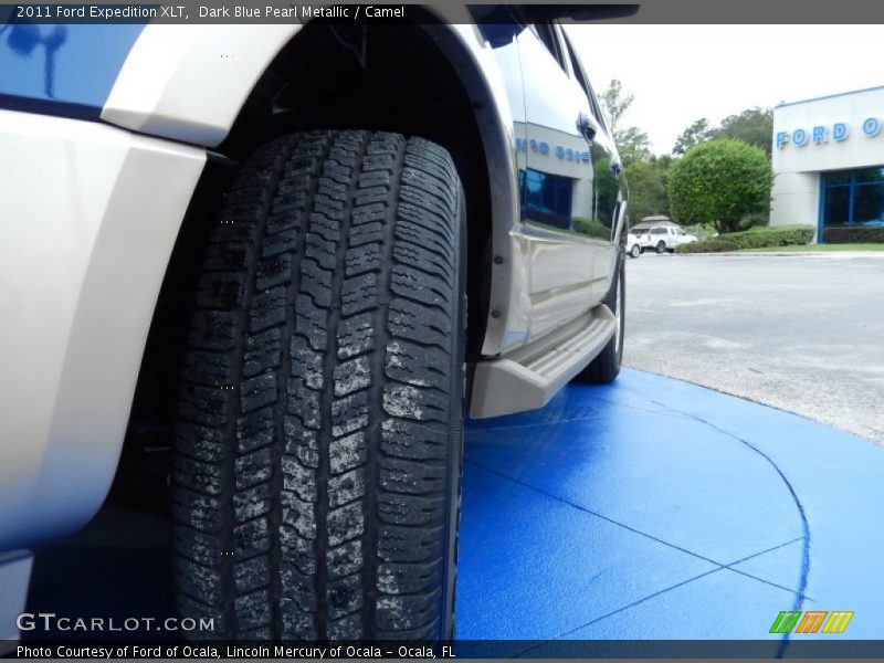 Dark Blue Pearl Metallic / Camel 2011 Ford Expedition XLT
