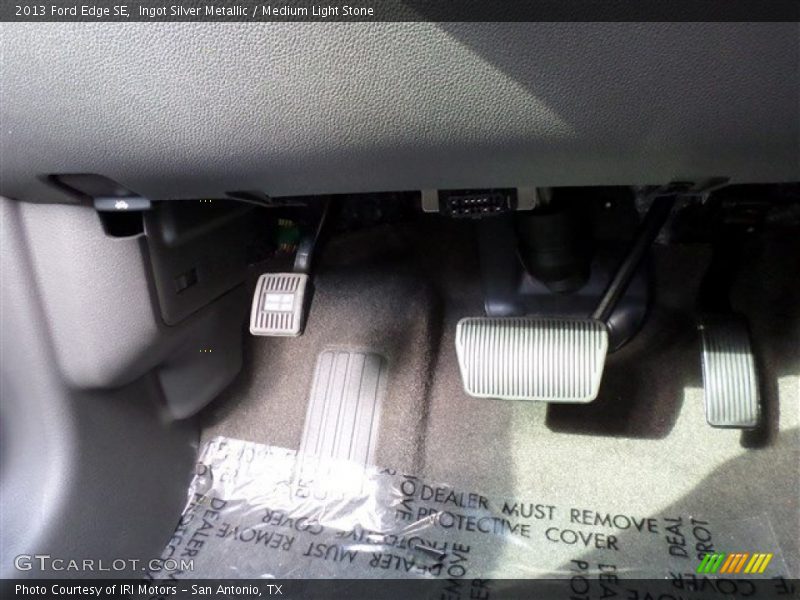 Ingot Silver Metallic / Medium Light Stone 2013 Ford Edge SE