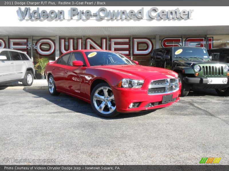 Redline 3-Coat Pearl / Black 2011 Dodge Charger R/T Plus