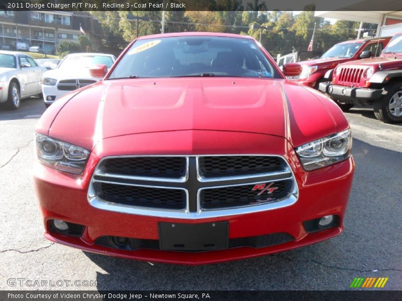 Redline 3-Coat Pearl / Black 2011 Dodge Charger R/T Plus