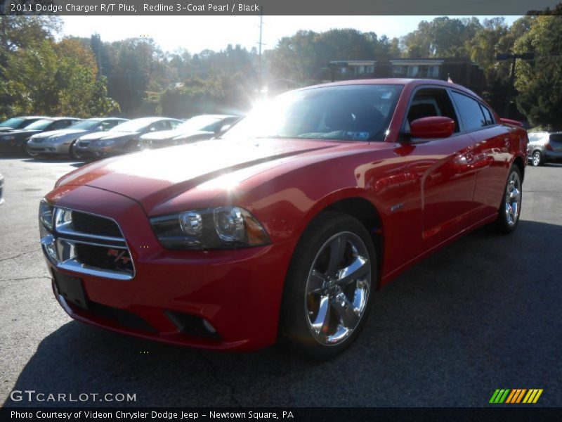 Redline 3-Coat Pearl / Black 2011 Dodge Charger R/T Plus