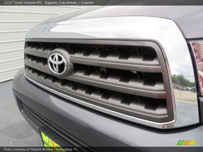 Magnetic Gray Metallic / Graphite 2014 Toyota Sequoia SR5