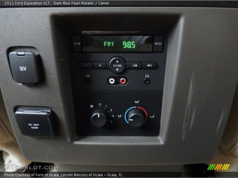 Dark Blue Pearl Metallic / Camel 2011 Ford Expedition XLT