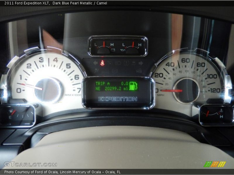 Dark Blue Pearl Metallic / Camel 2011 Ford Expedition XLT