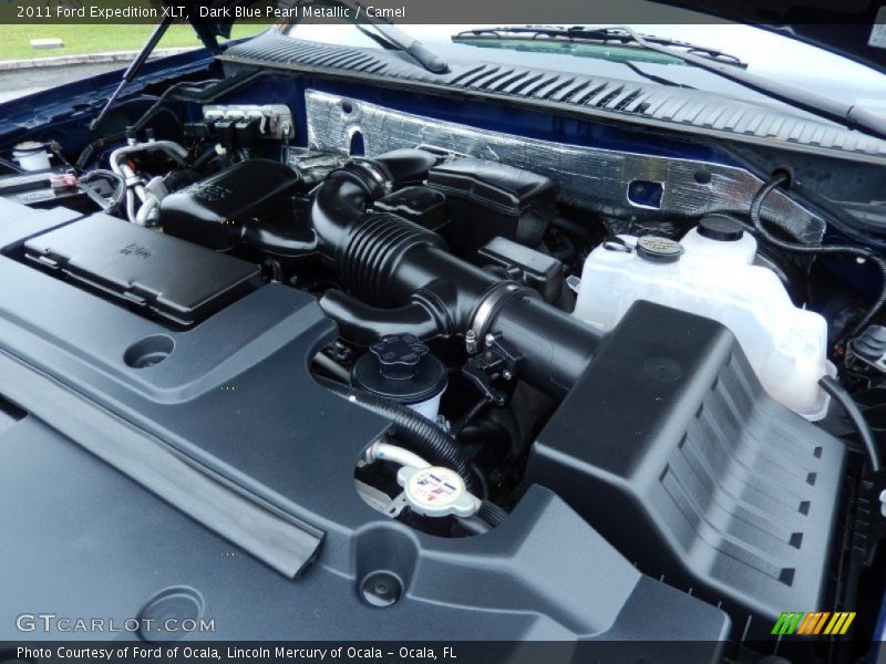 Dark Blue Pearl Metallic / Camel 2011 Ford Expedition XLT