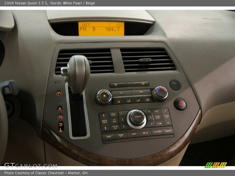 Nordic White Pearl / Beige 2009 Nissan Quest 3.5 S