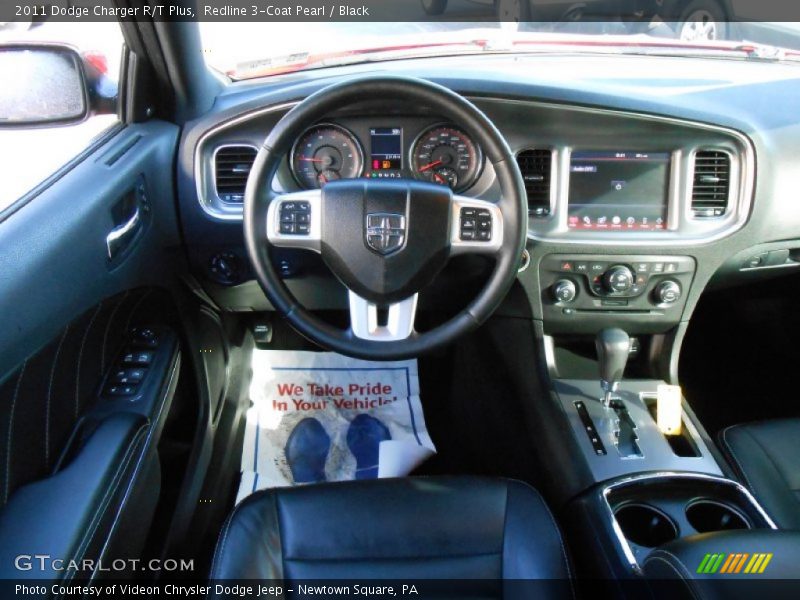 Redline 3-Coat Pearl / Black 2011 Dodge Charger R/T Plus