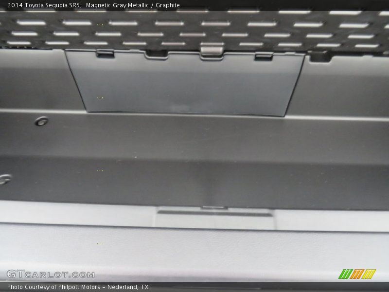 Magnetic Gray Metallic / Graphite 2014 Toyota Sequoia SR5