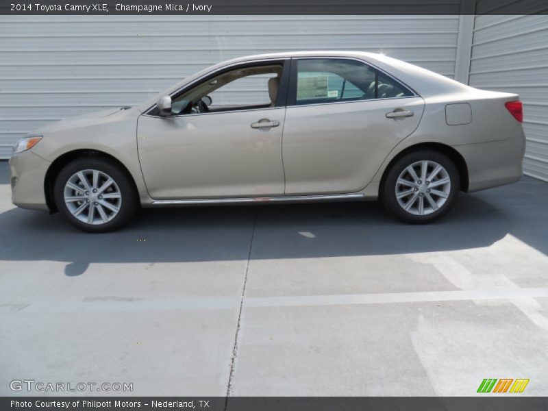 Champagne Mica / Ivory 2014 Toyota Camry XLE