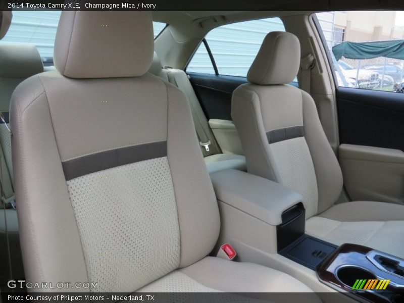 Champagne Mica / Ivory 2014 Toyota Camry XLE