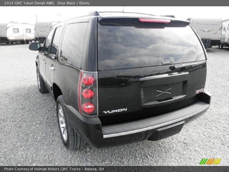 Onyx Black / Ebony 2014 GMC Yukon Denali AWD