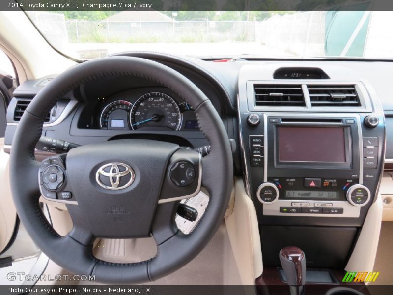 Champagne Mica / Ivory 2014 Toyota Camry XLE
