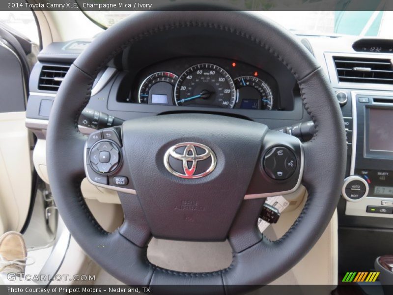Champagne Mica / Ivory 2014 Toyota Camry XLE