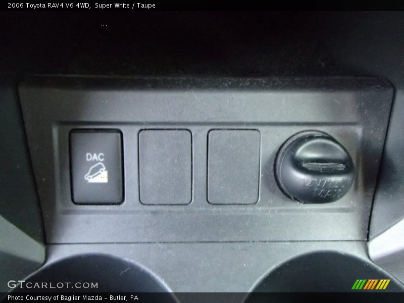 Super White / Taupe 2006 Toyota RAV4 V6 4WD
